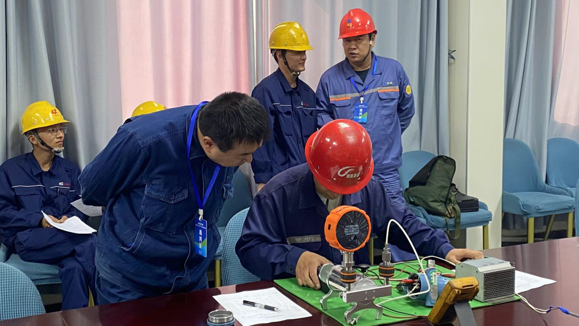 安阳市殷都区总工会进行安阳市新型化工产业集群技术较量暨第十届“同兴杯”职工技术大赛